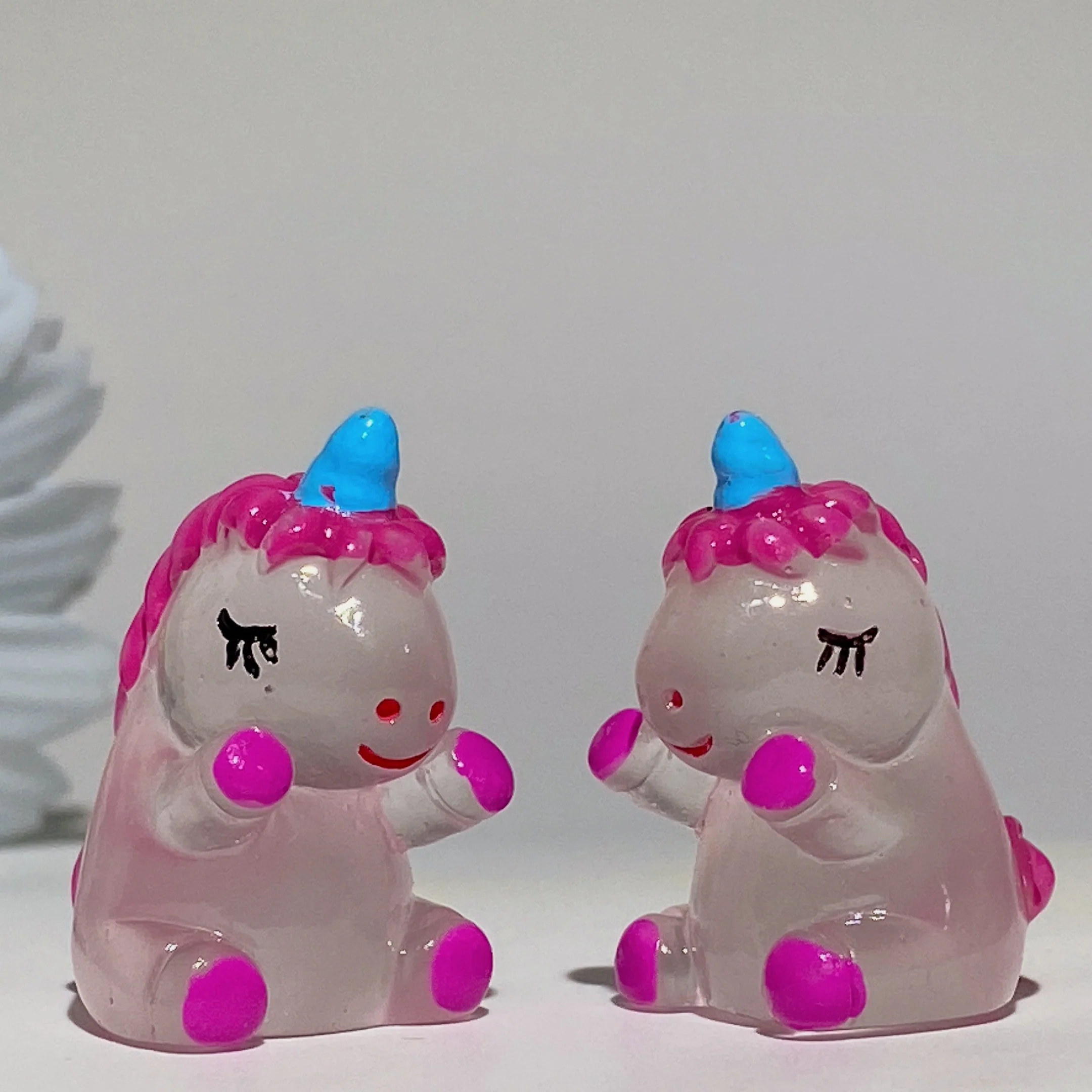 1.2 Inch Luminous Unicorn Crystal Figurine Healing Carving - Image 2
