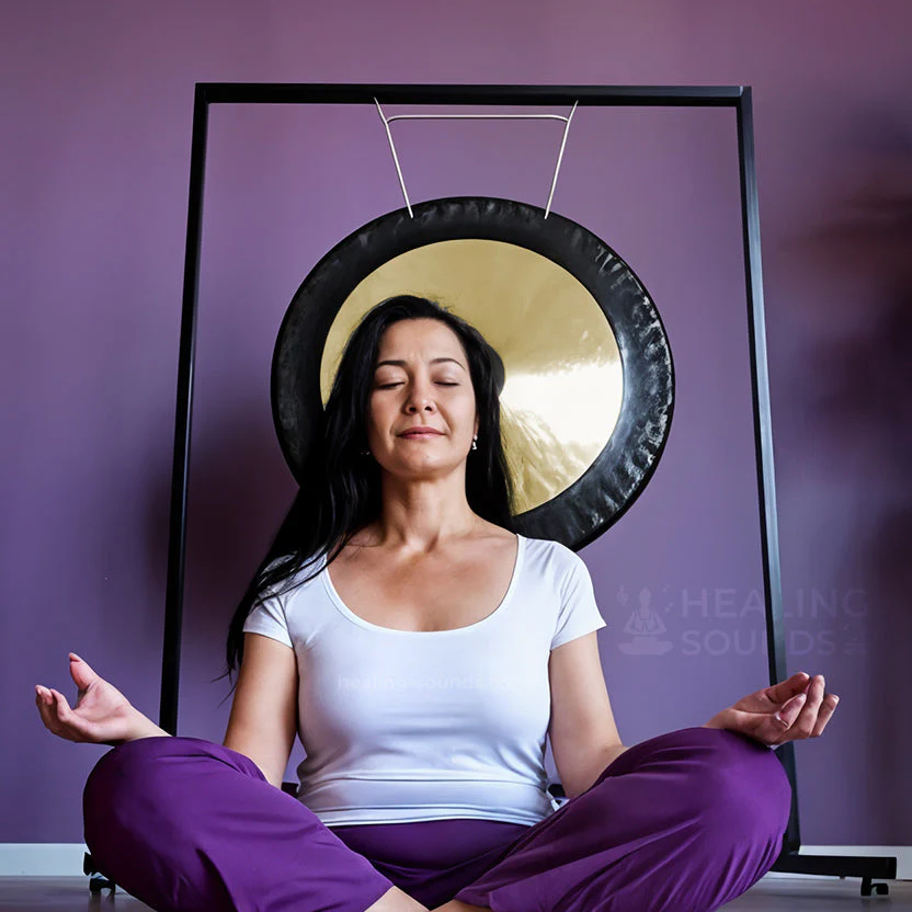 22 Inch Chinese Gong with Beater - Rich Resonance - Image 4