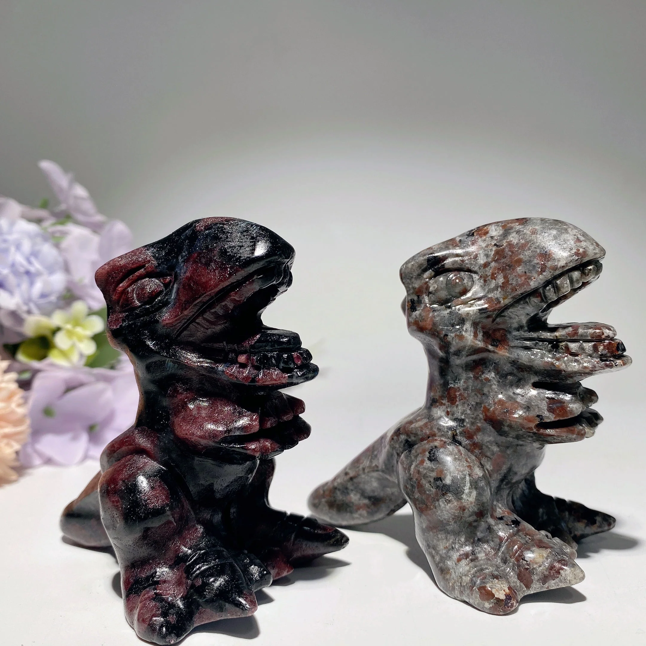 3.0 Inch Garnet Yooperlite Crystal Dinosaur Carving - Image 2