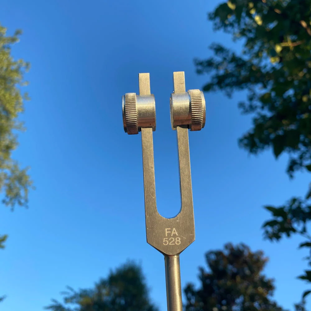 528 Hz Crystal-End Solfeggio Tuning Fork for Vibrational Healing - Image 3