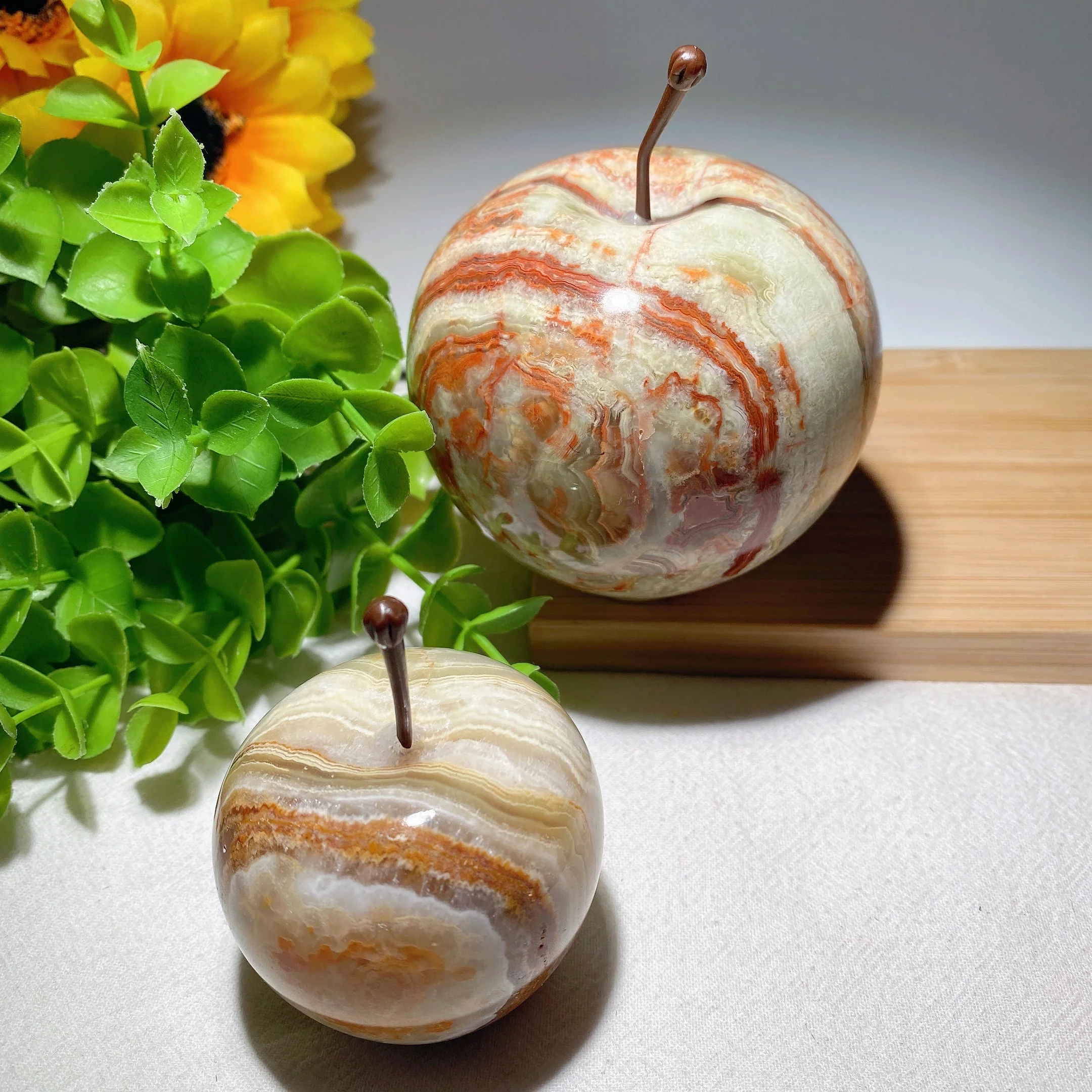 2.0-2.9" Afghan Jade Red Marble Crystal Apple Figurines - Image 3