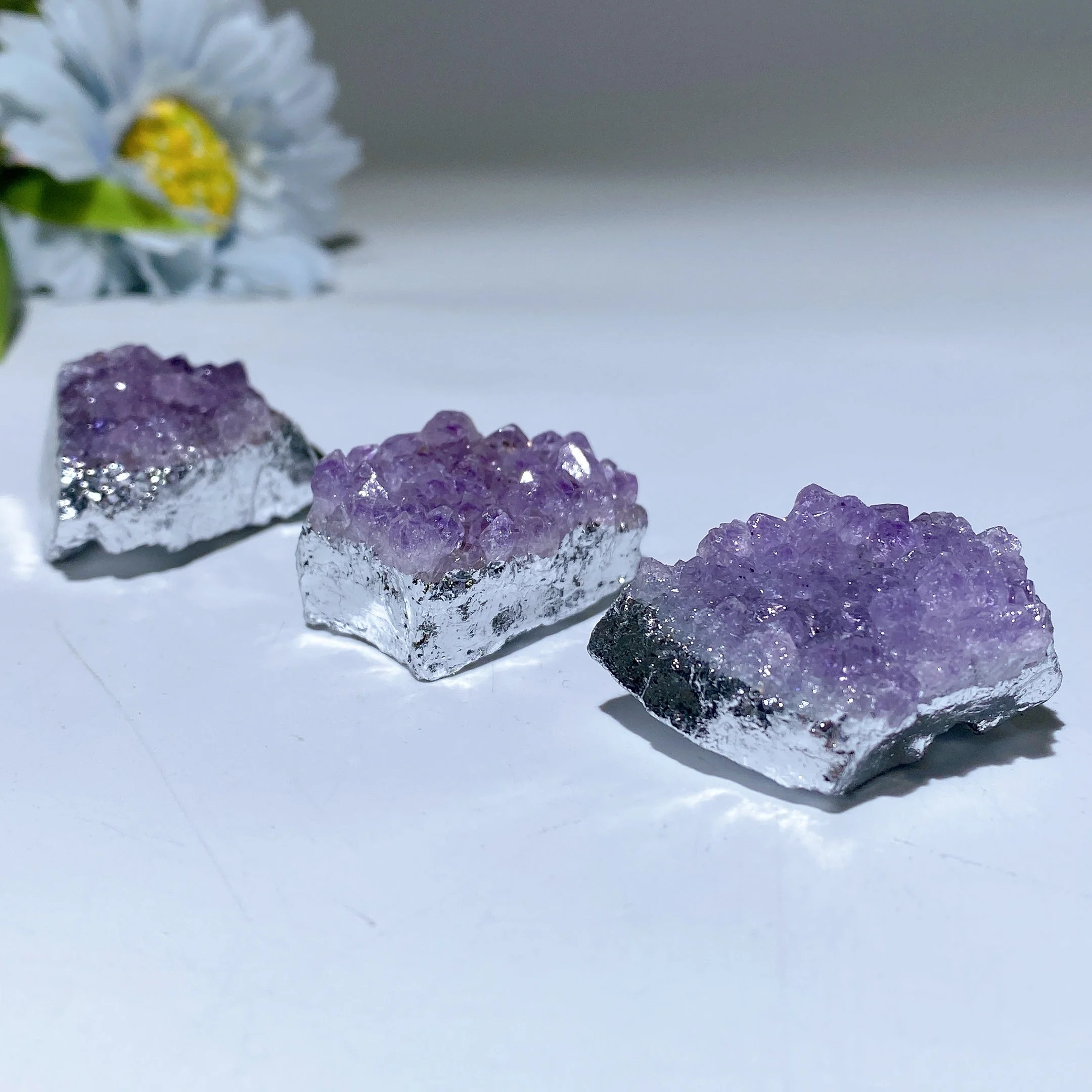2-Inch Purple Mica Crystal Skull Carving for Healing - Image 4