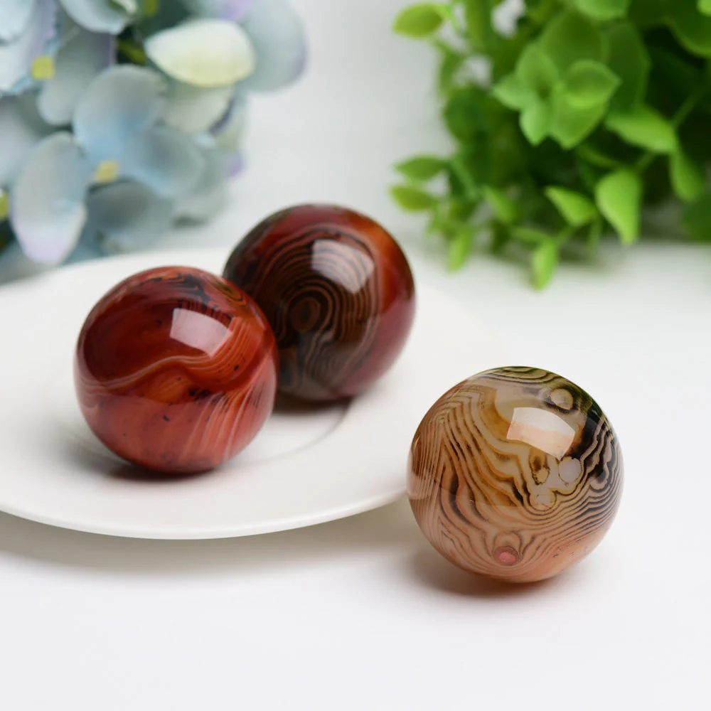 1.5-1.7" Black Sardonyx Crystal Spheres for Energy Healing - Image 4