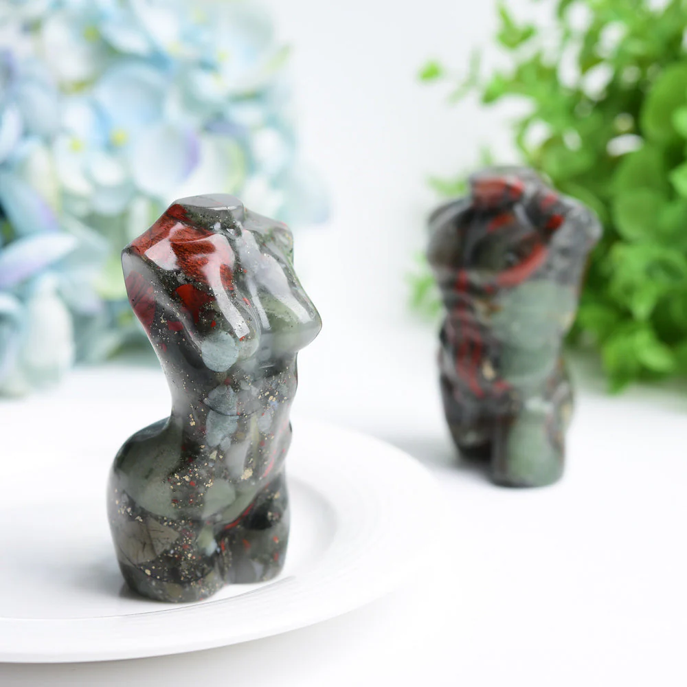 3.2 inch Bloodstone Crystal Figurine Carving for Healing - Image 3