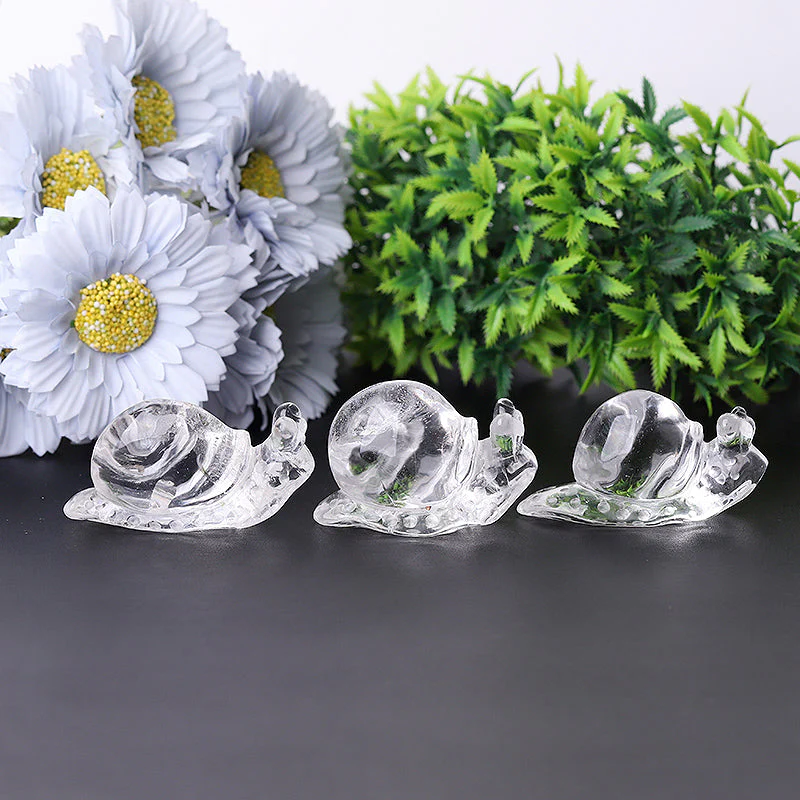 1.2-1.5 inch Clear Quartz Snail Crystal Animal Carving Figurine - Image 2