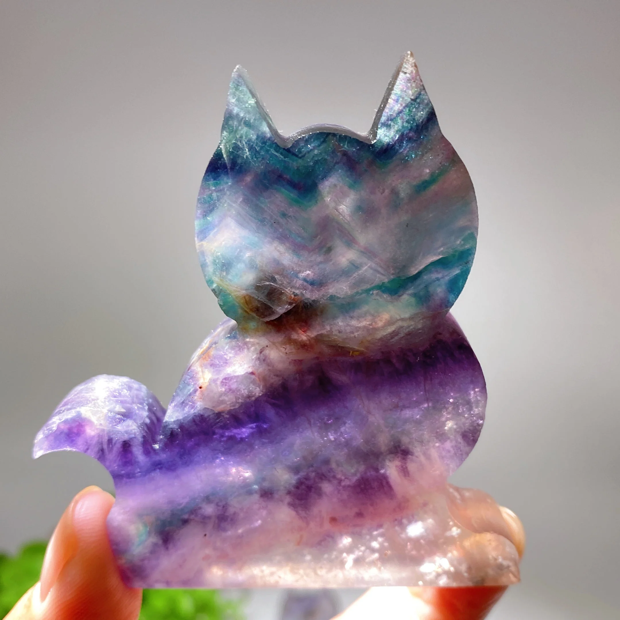 3-inch Crystal Cat Figurine for Healing and Energy - Image 2