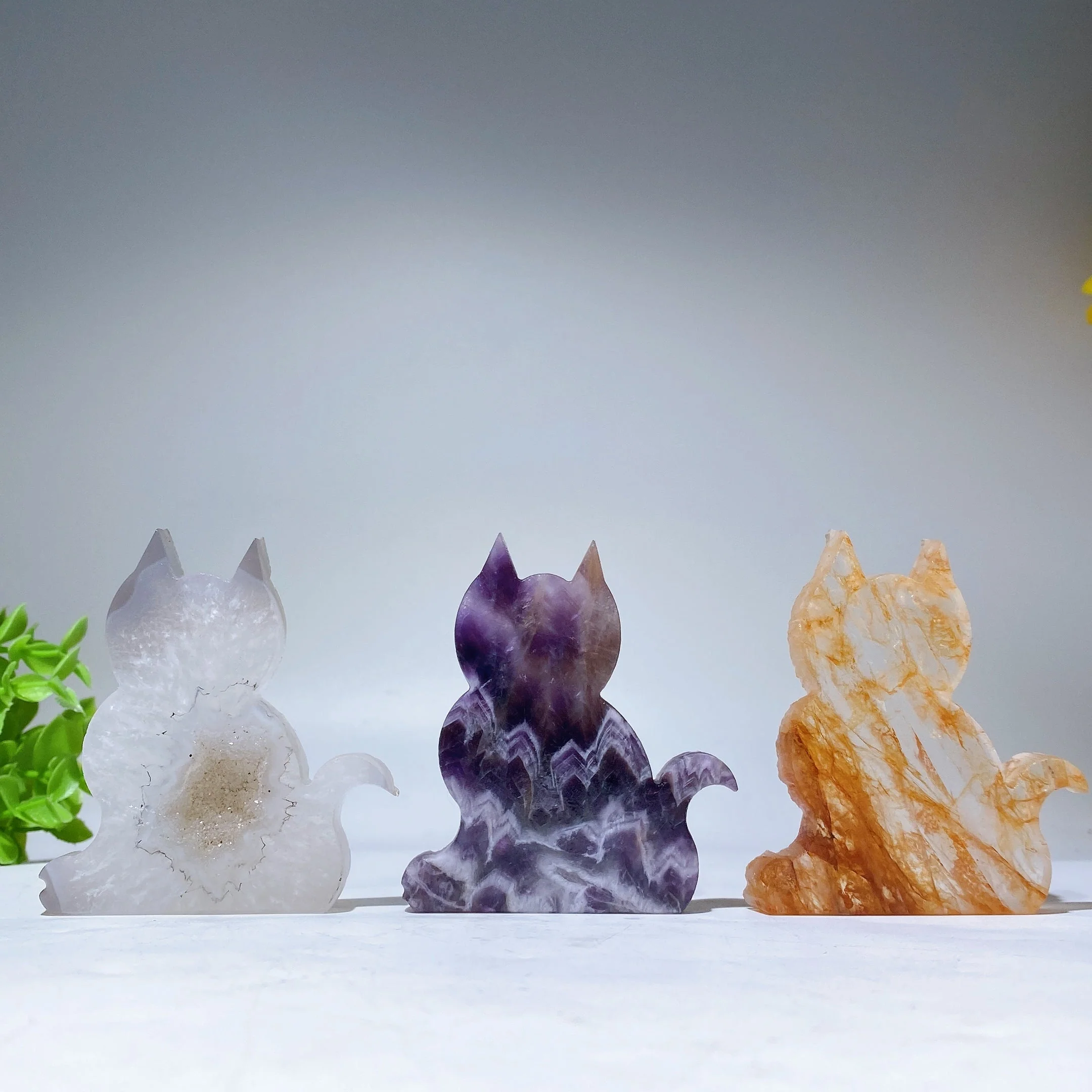 3-inch Crystal Cat Figurine for Healing and Energy - Image 3