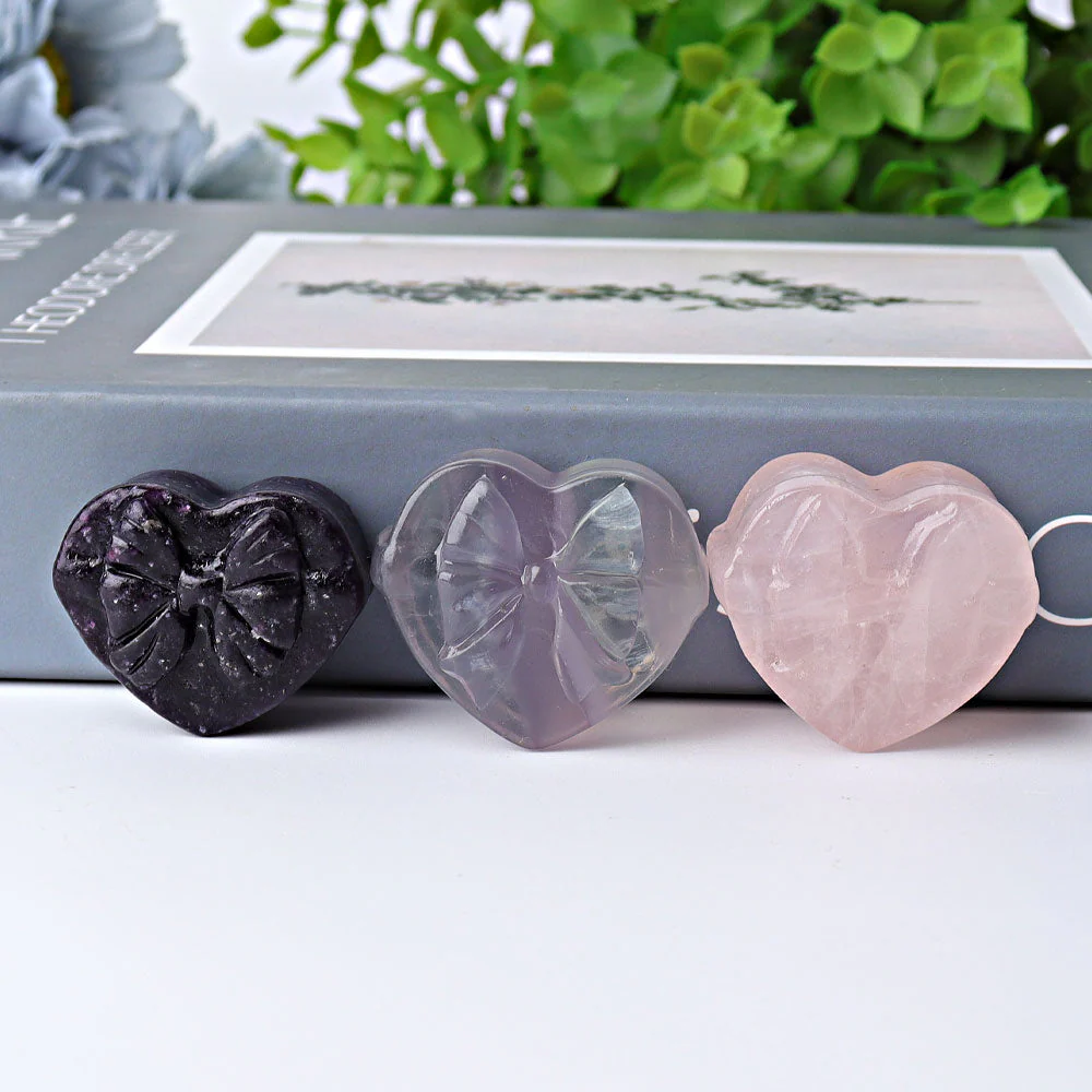 1.5" Heart Shaped Crystal Heart Carving for Healing - Image 2