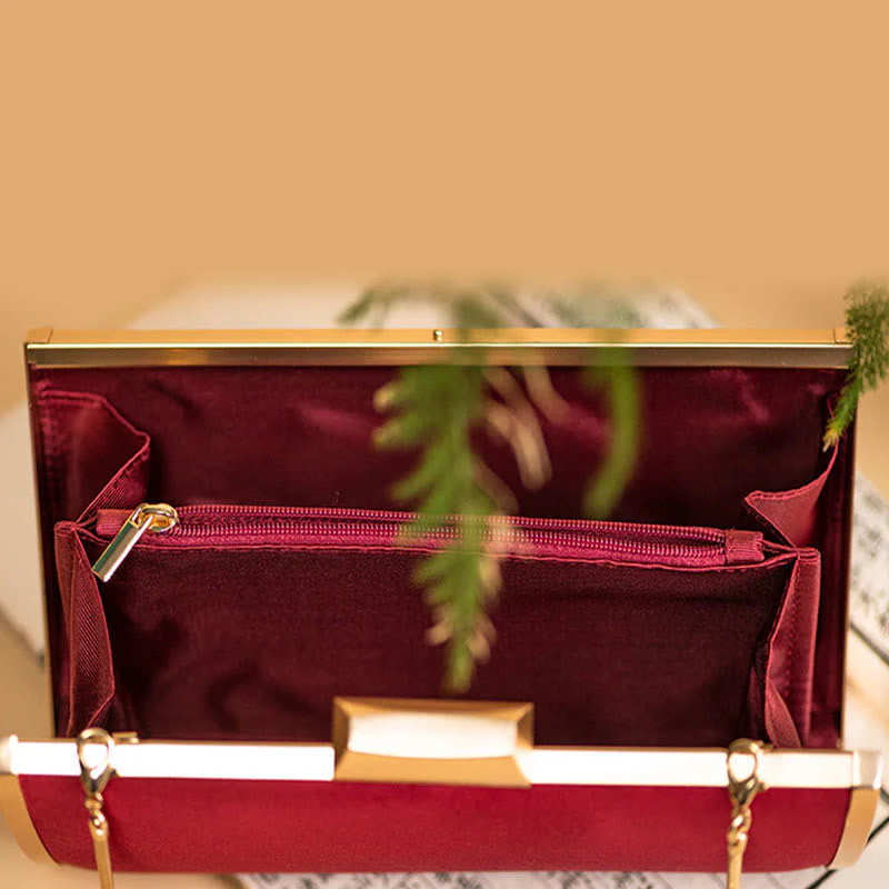 Embroidery Carnation Crossbody Bag 20cm | Elegant Floral Design - Image 10