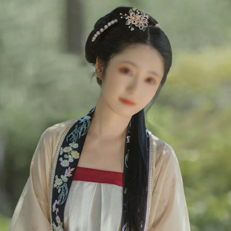 Handmade Flower Leaf Pearl Hair Clip With Tassel - Image 8