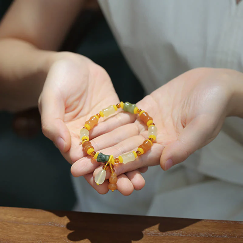Golden Silk Jade Gourd Wealth Charm Bracelet - Image 3