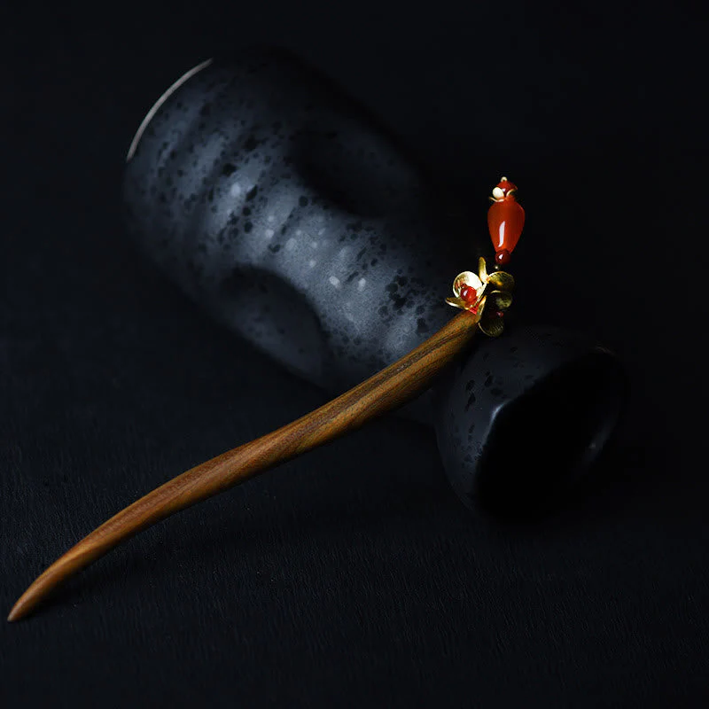 Green Sandalwood Chinese Hairpin for Soothing Harmony - Image 3