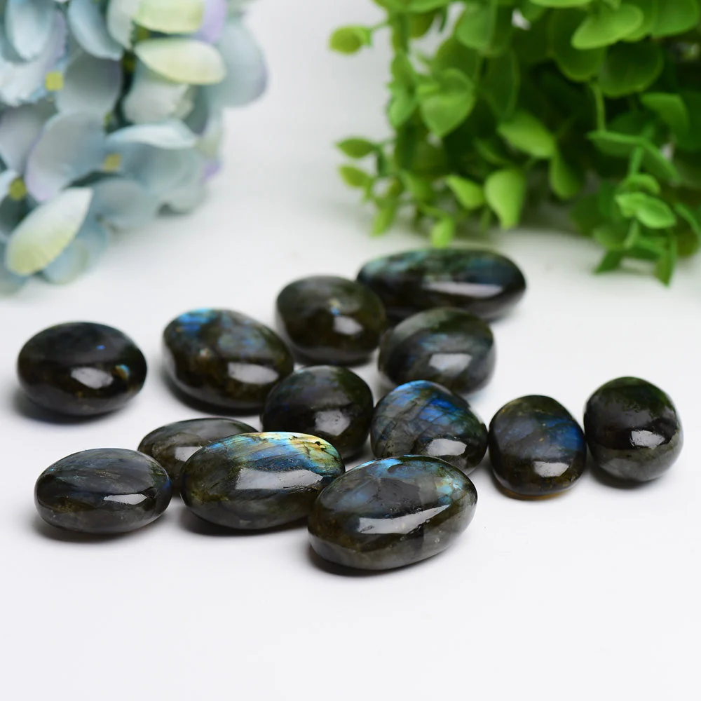 Labradorite 1.2-2.0 inch Palm Stone for Healing Meditation - Image 3