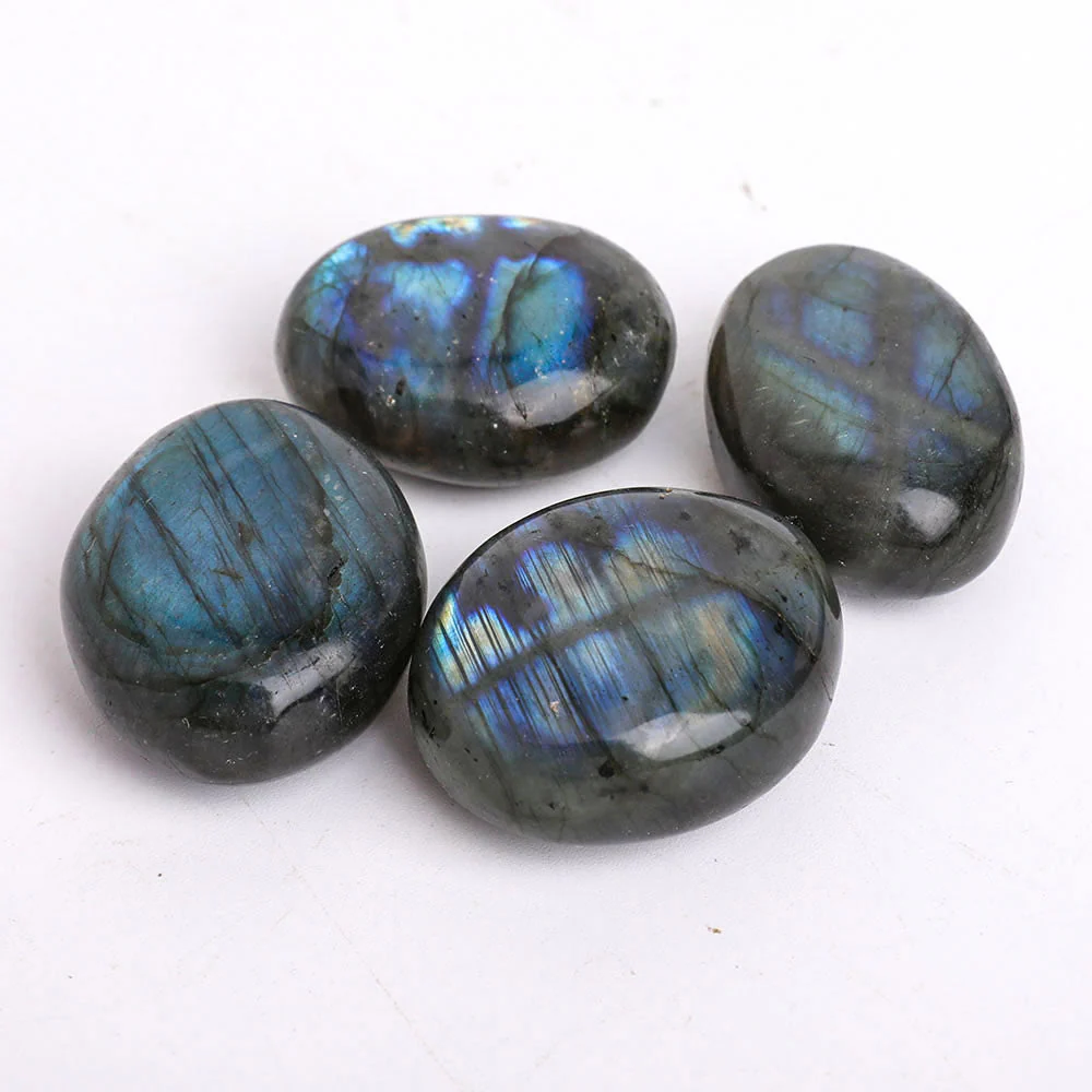 2-inch Labradorite Palm Stone for Energy Healing - Image 2