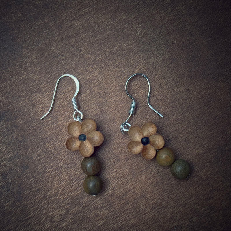 Peach Wood and Green Sandalwood Earrings - Image 2