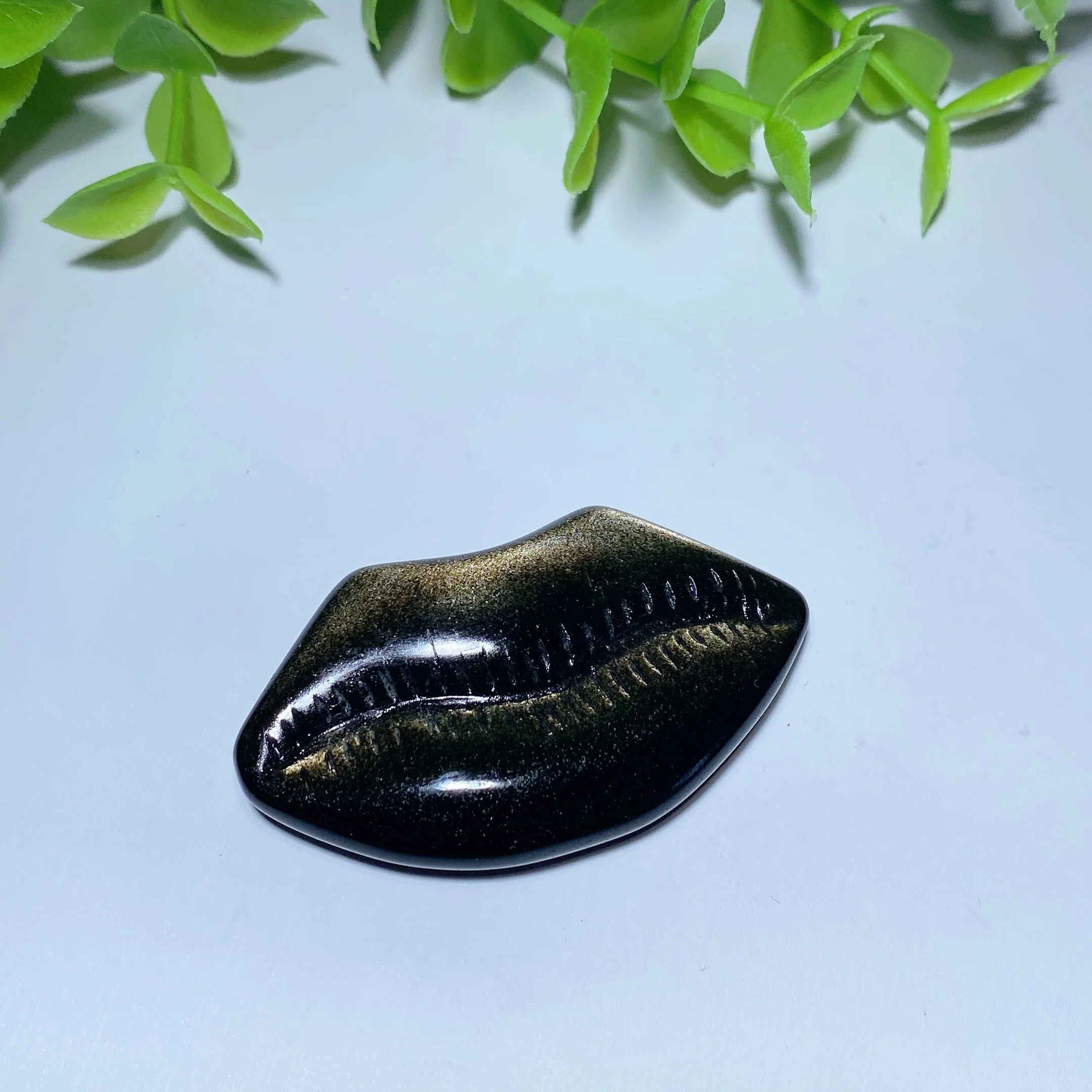 2.0 Inch Mixed Crystal Lips Carving Figurine for Healing - Image 5