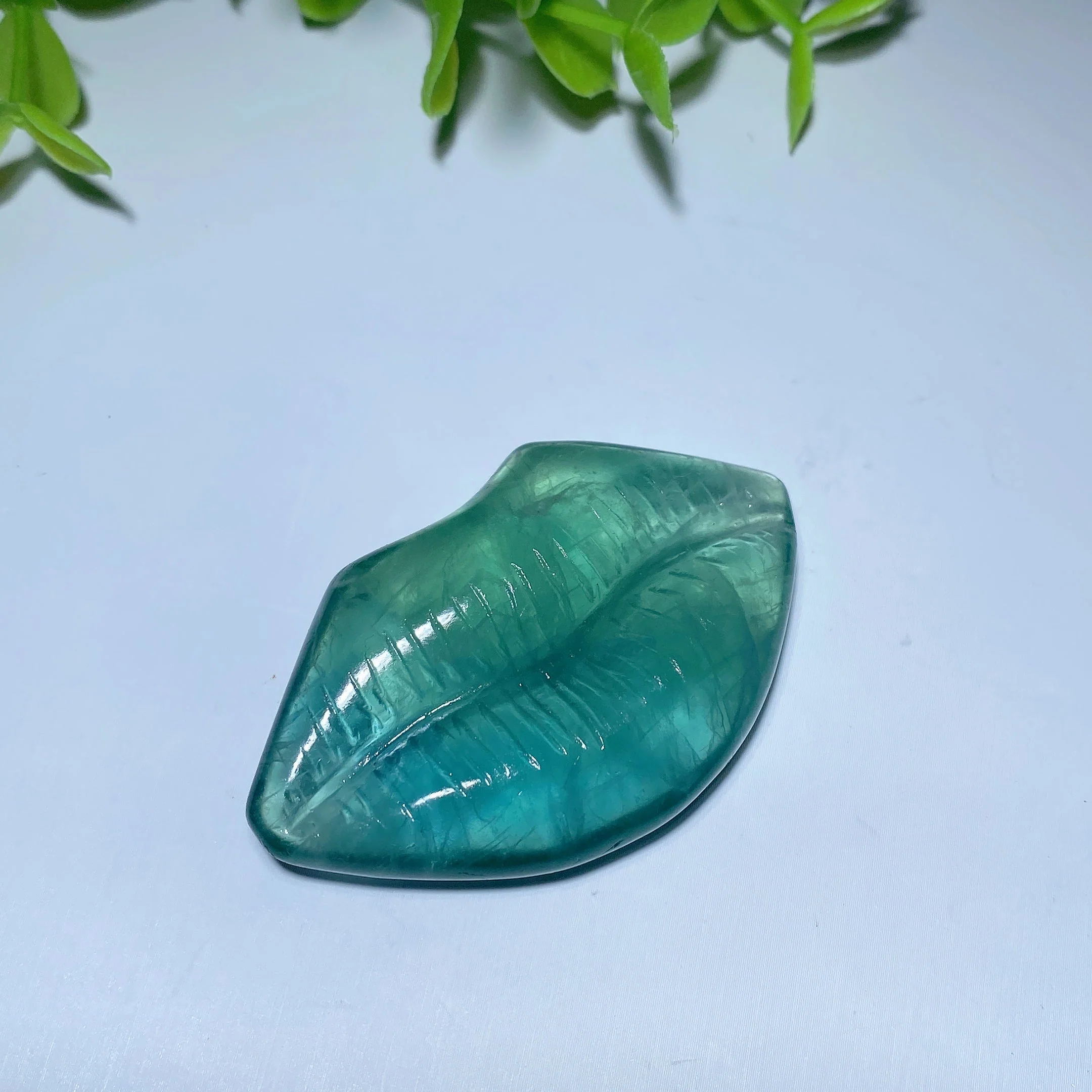 2.0 Inch Mixed Crystal Lips Carving Figurine for Healing - Image 8