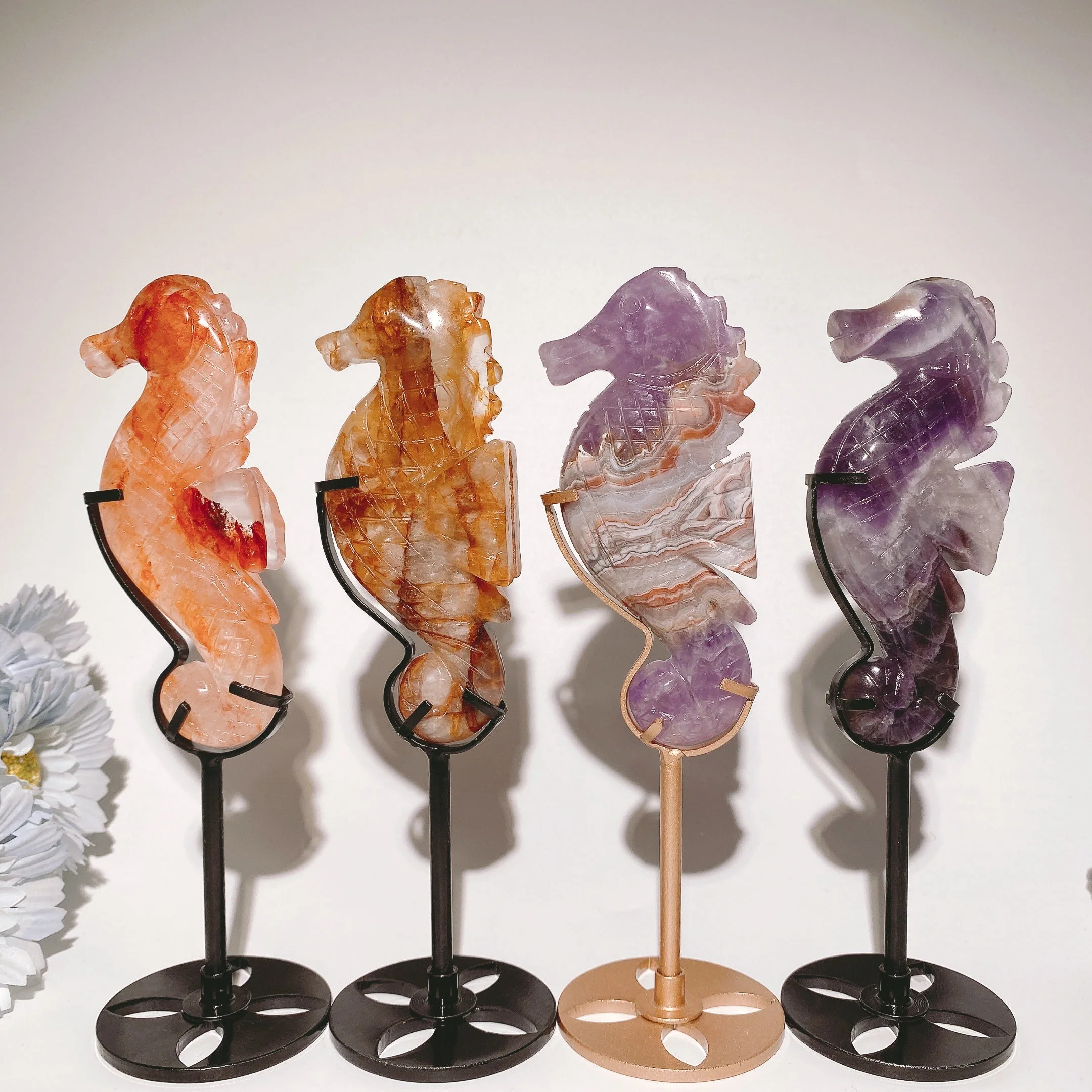 4.5-inch Mixed Crystal Seahorse Figurine for Spiritual Healing - Image 3