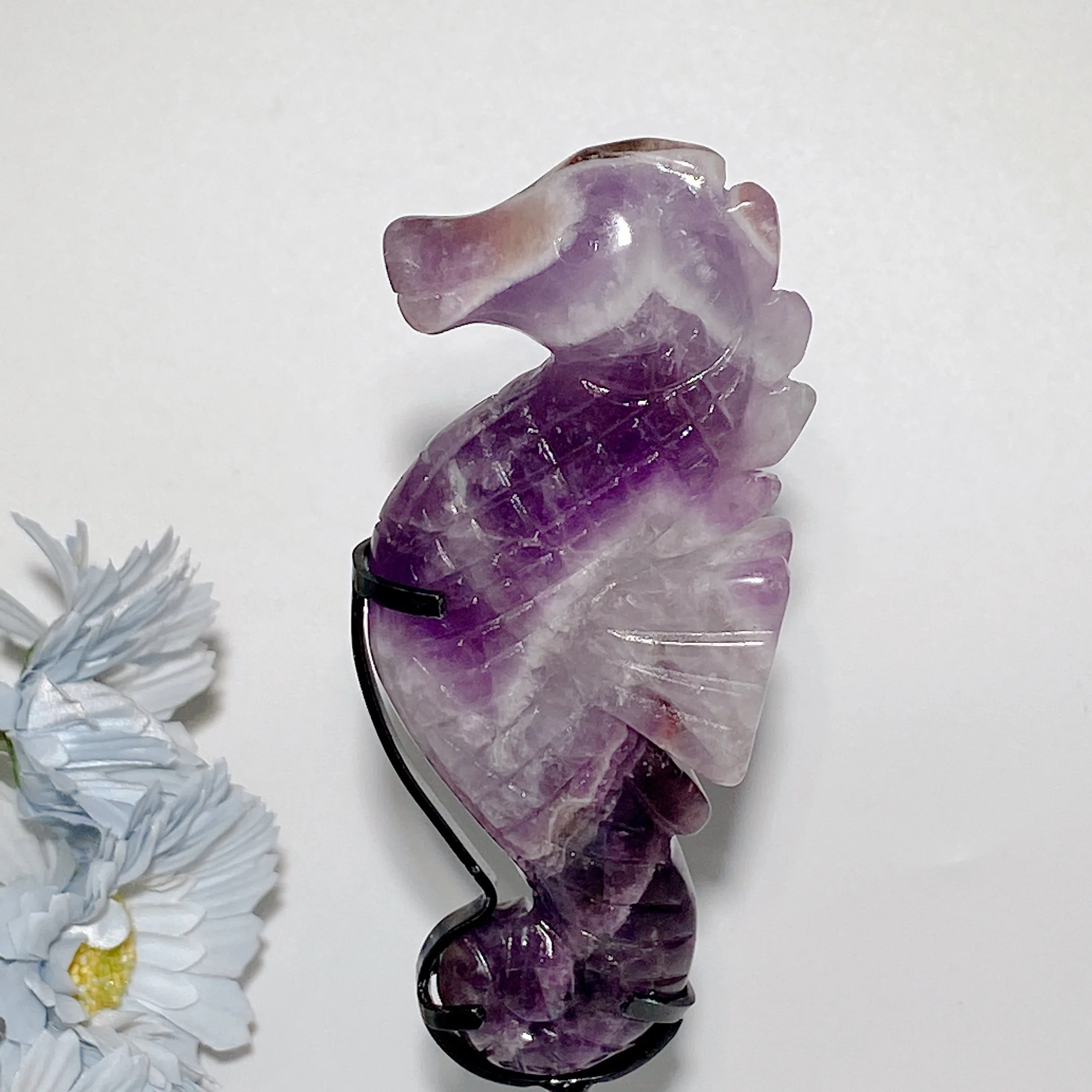 4.5-inch Mixed Crystal Seahorse Figurine for Spiritual Healing - Image 7