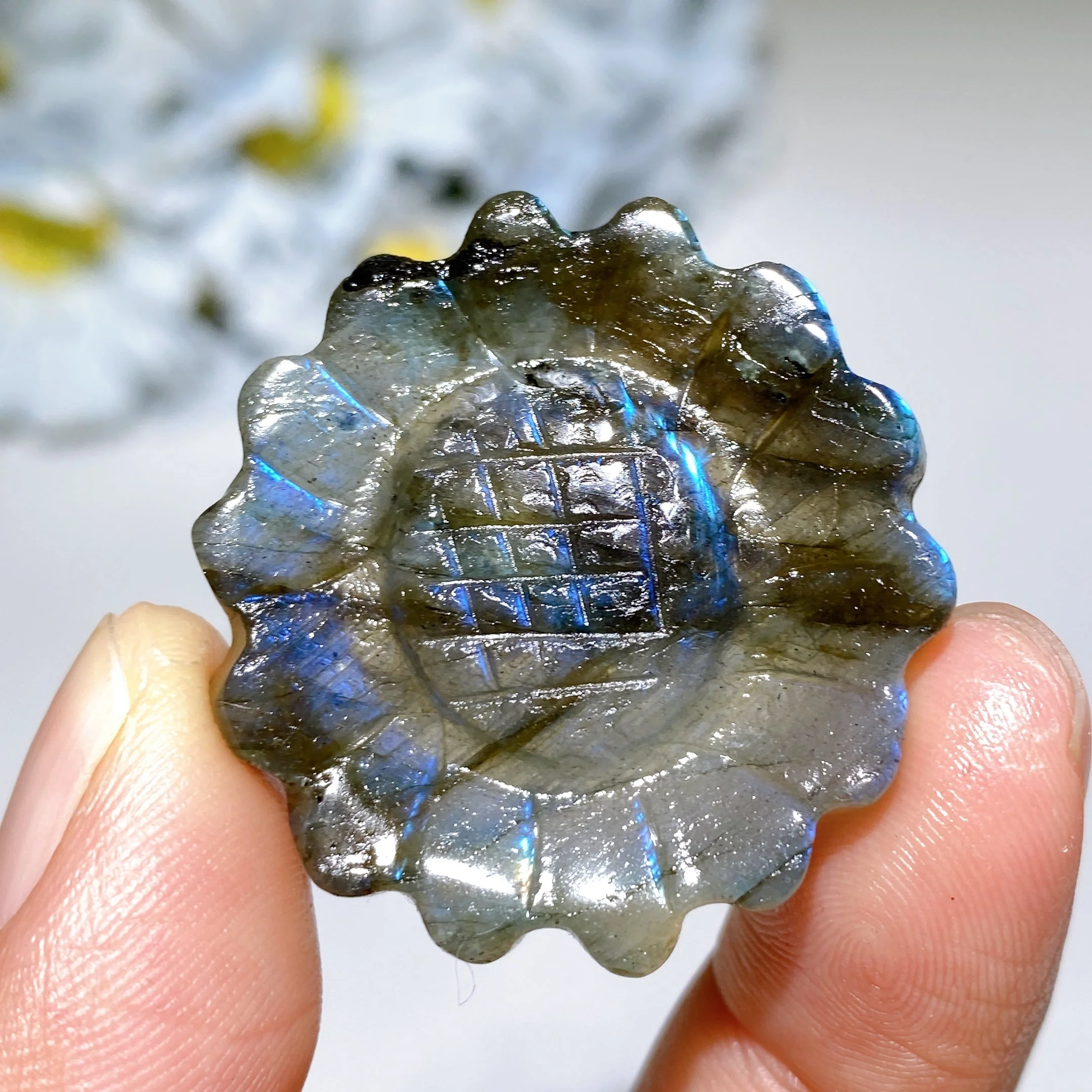 1.3-1.5 inch Mixed Crystal Sunflower Carving Crystal Figurines - Image 12