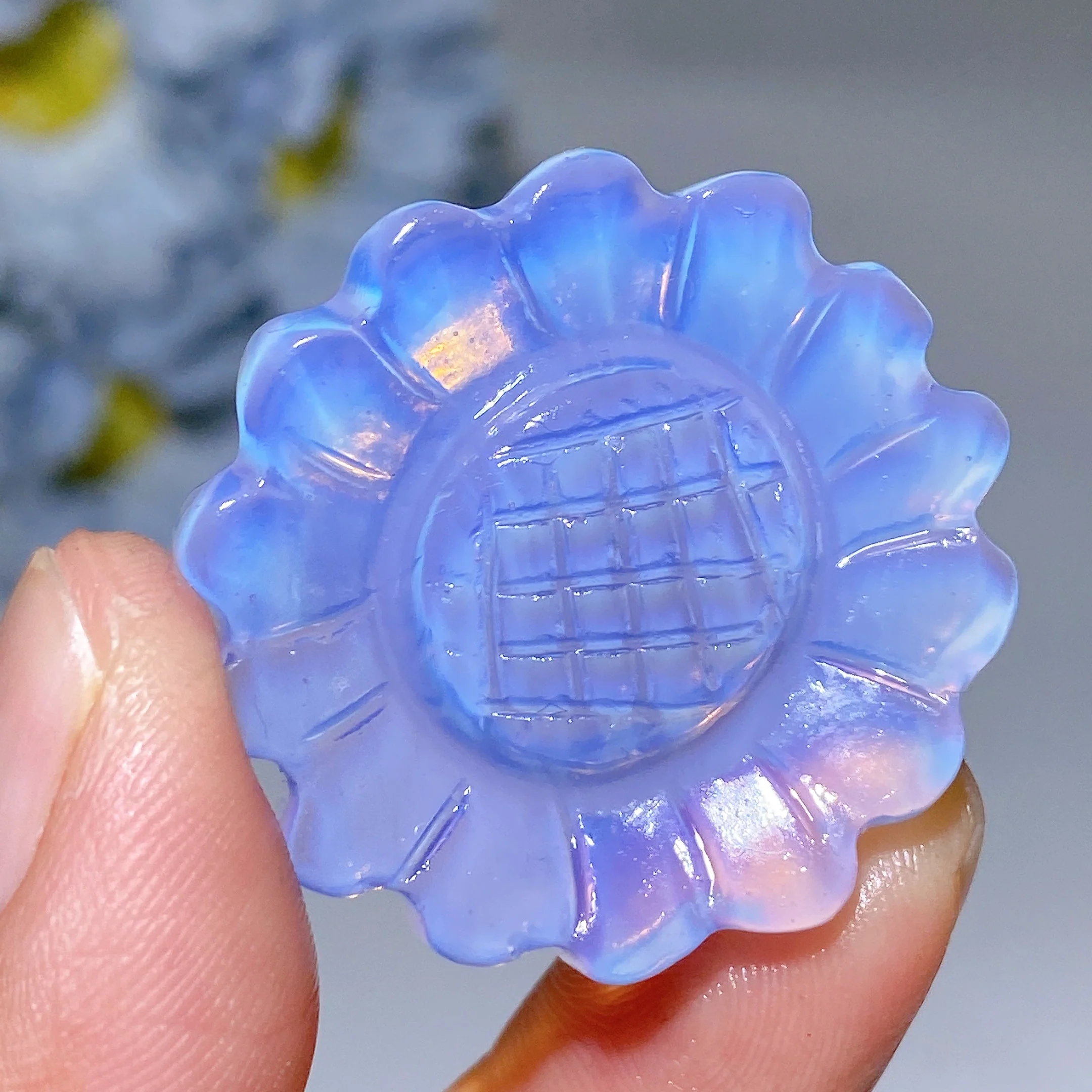 1.3-1.5 inch Mixed Crystal Sunflower Carving Crystal Figurines - Image 13