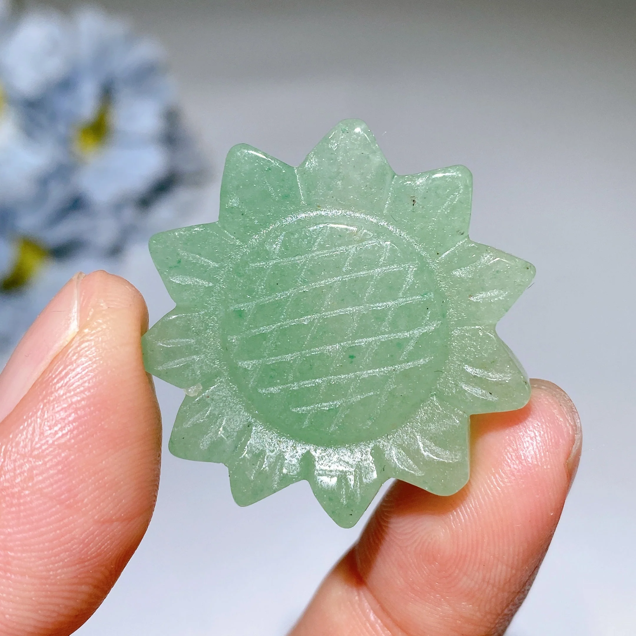 1.3-1.5 inch Mixed Crystal Sunflower Carving Crystal Figurines - Image 17