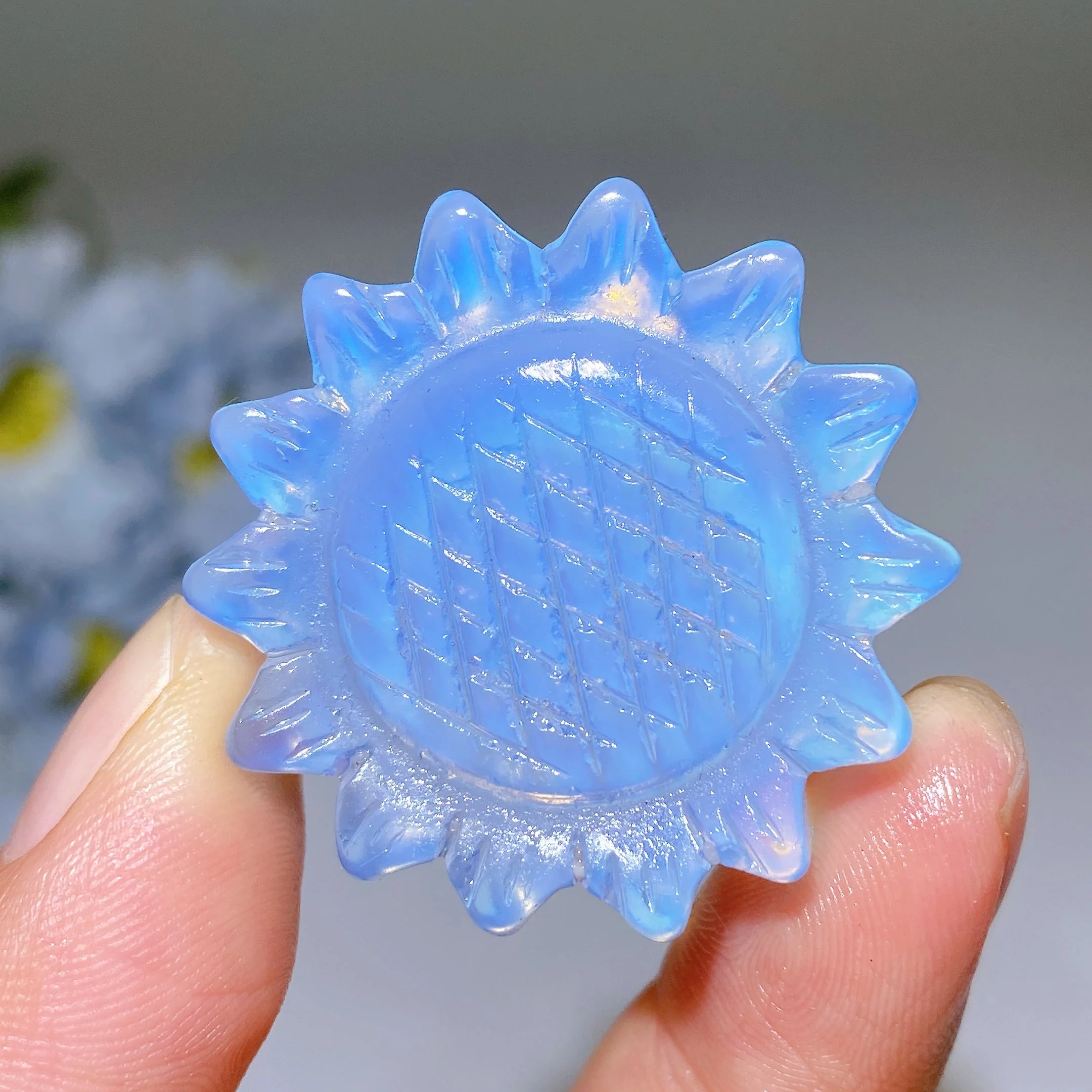 1.3-1.5 inch Mixed Crystal Sunflower Carving Crystal Figurines - Image 9