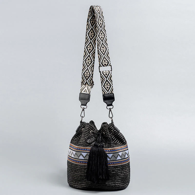 Straw Woven Geometric Bucket Bag with Tassels for Beach - Image 13