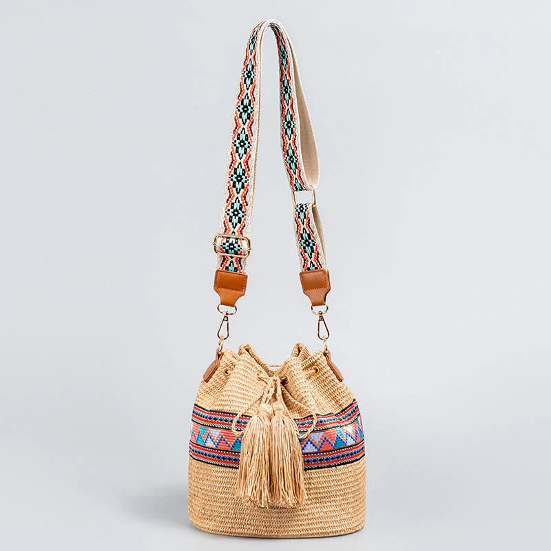 Straw Woven Geometric Bucket Bag with Tassels for Beach - Image 3
