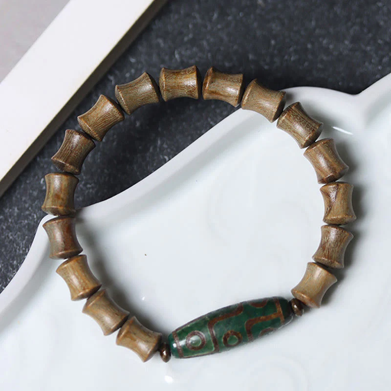 Nine-Eye Dzi Bead Green Sandalwood Spiritual Bracelet 14-16cm - Image 2