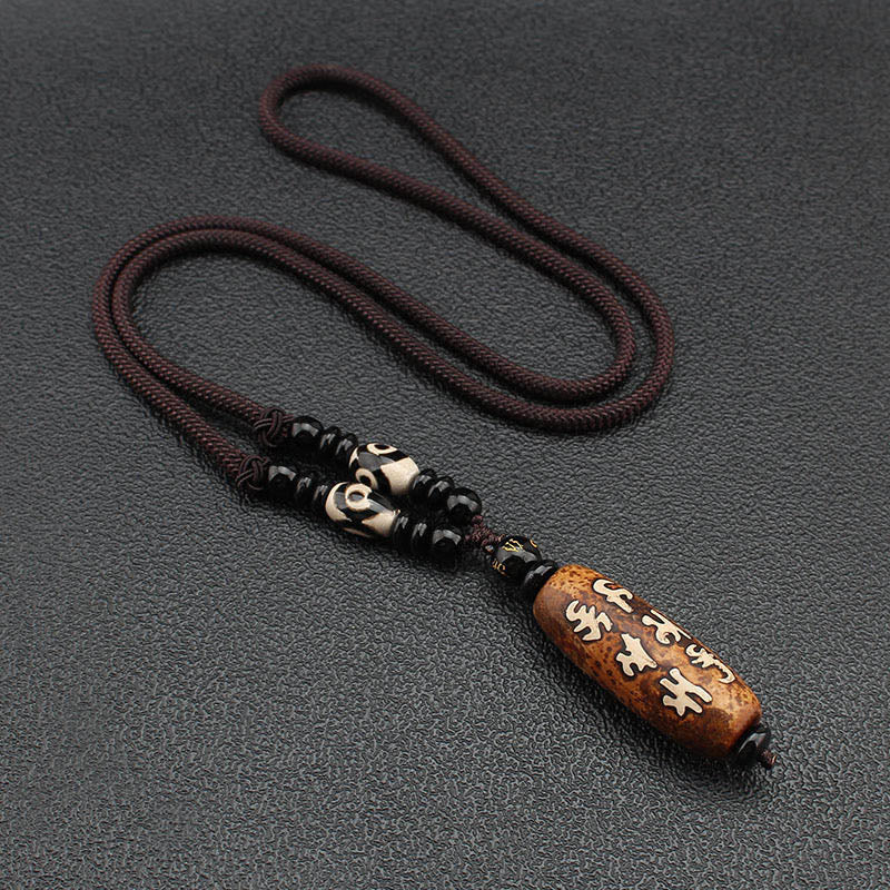 Om Mani Padme Hum Dzi Bead Necklace with Avalokitesvara Pattern - Image 7