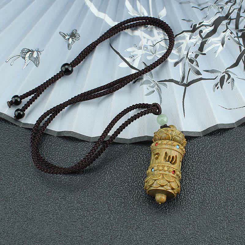 Om Mani Padme Hum Green Sandalwood Necklace for Soothing Peace - Image 3