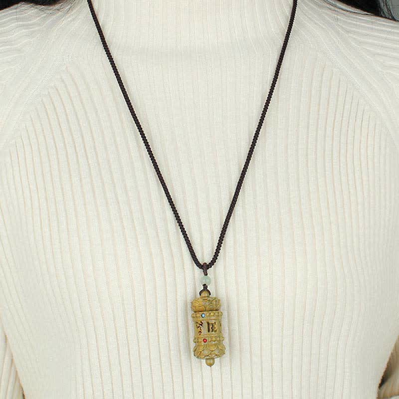Om Mani Padme Hum Green Sandalwood Necklace for Soothing Peace - Image 4