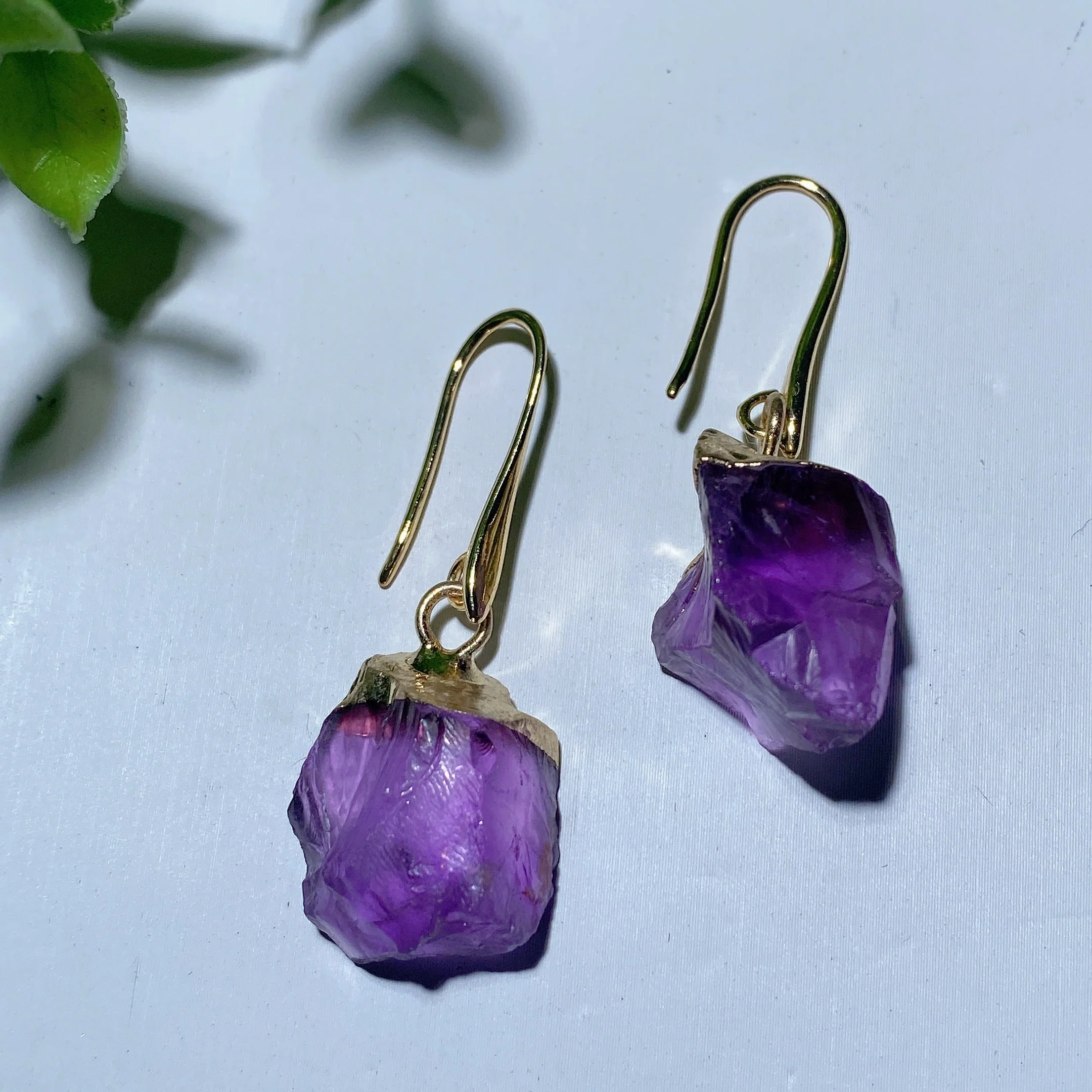 1.5-inch Raw Amethyst Stone Earrings for Healing - Image 4