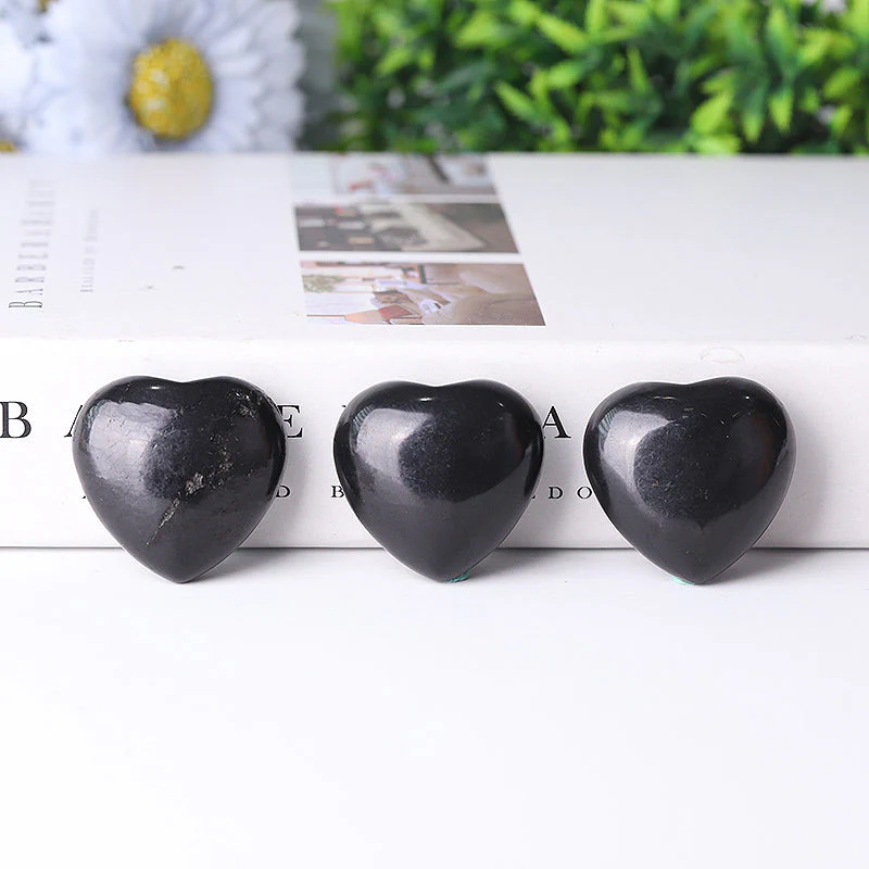 1.5 inch Shungite Heart Carving for Chakra Healing - Image 2