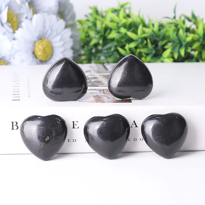 1.5 inch Shungite Heart Carving for Chakra Healing - Image 3