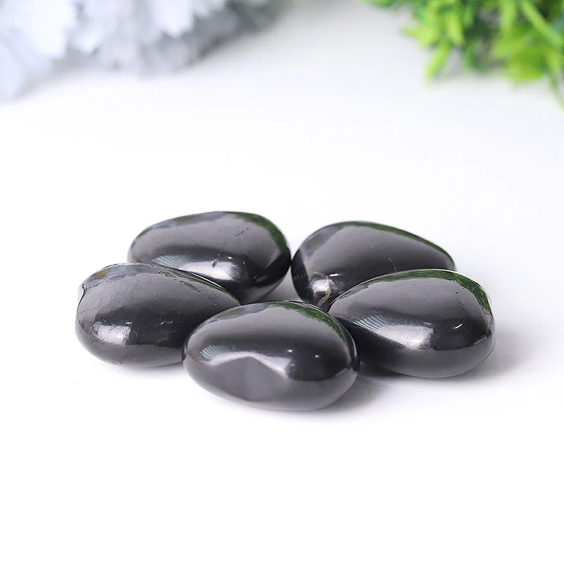 1.5 inch Shungite Heart Carving for Chakra Healing - Image 4