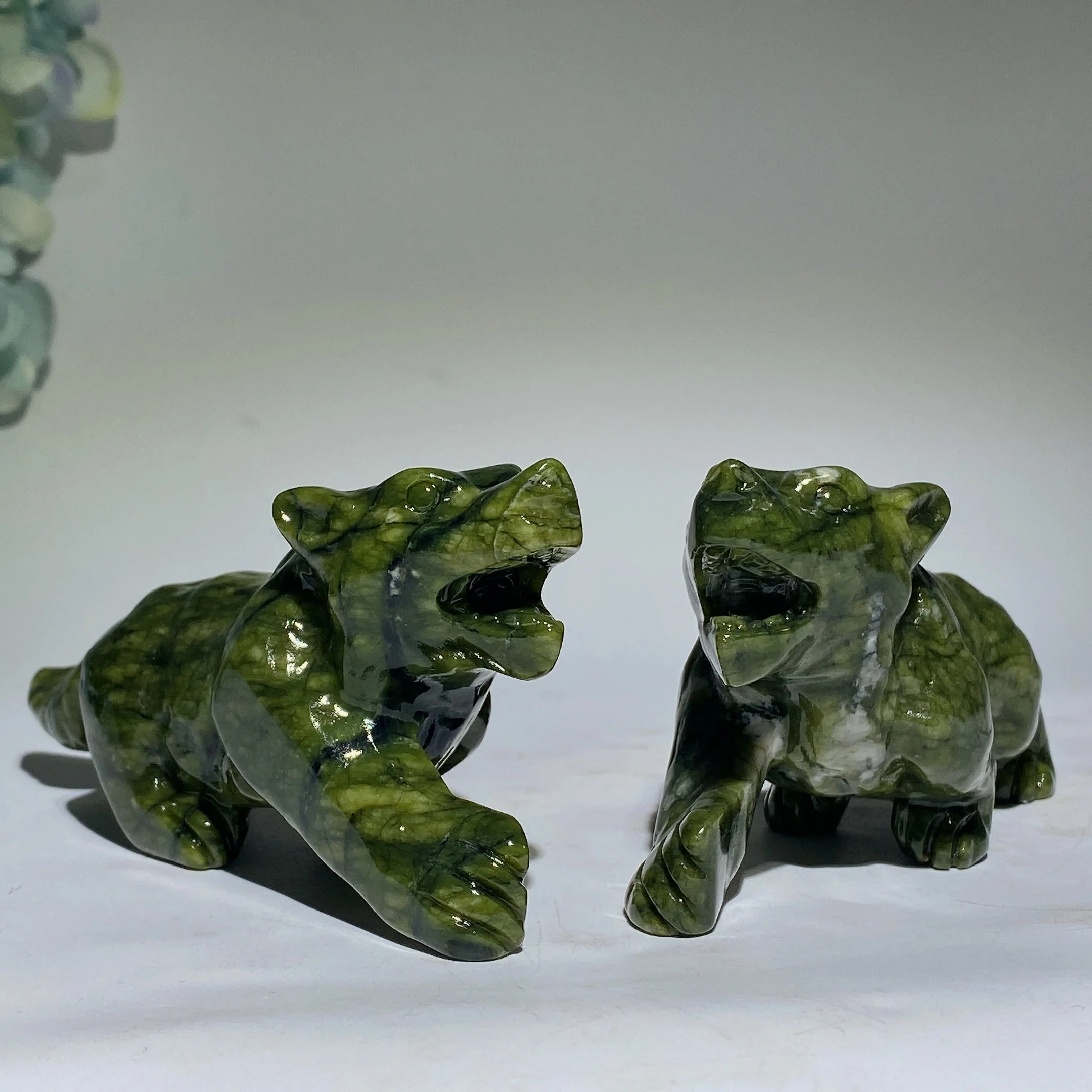 6.0" Serpentine Crystal Wolf Carving for Healing Display - Image 5