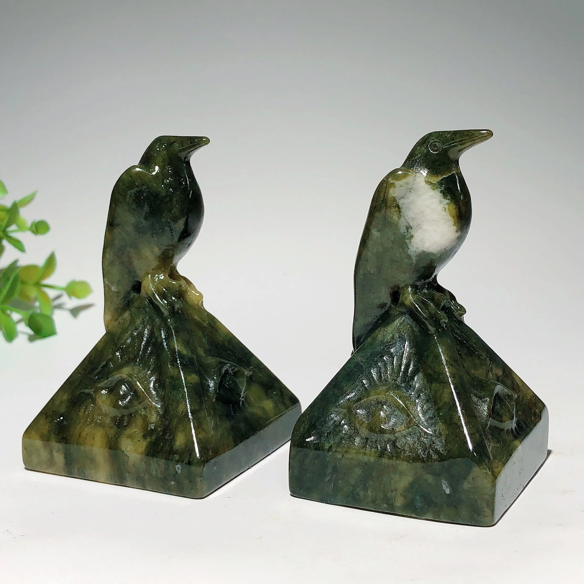 3.1 inch Serpentine & Black Obsidian Raven on Pyramid Crystal - Image 5