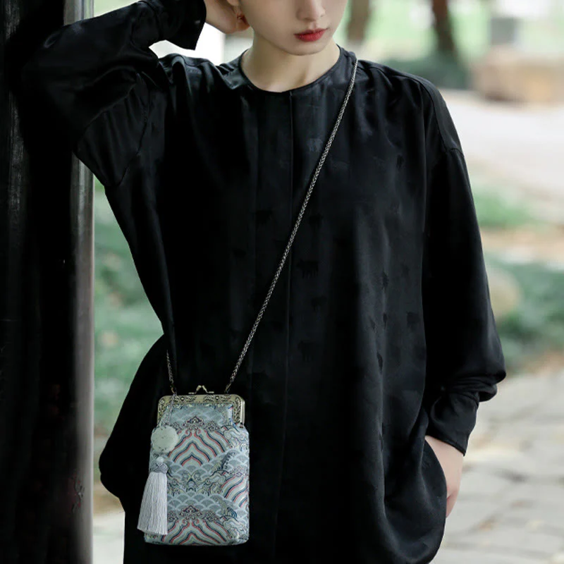 Small Blue Ocean Waves Crossbody Bag With Metal Chain - Image 12