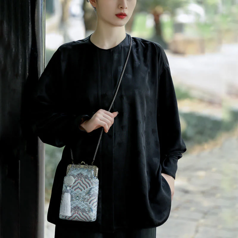 Small Blue Ocean Waves Crossbody Bag With Metal Chain - Image 15