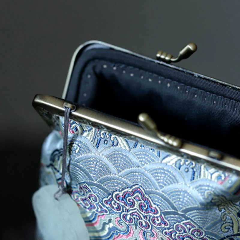 Small Blue Ocean Waves Crossbody Bag With Metal Chain - Image 3