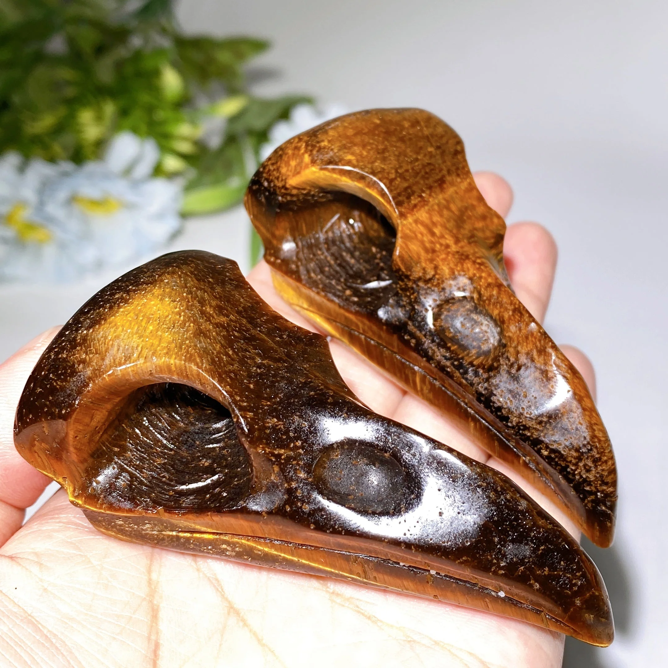 3.3 inch Yellow Tiger Eye Raven Skull Crystal Figurine for Healing - Image 4