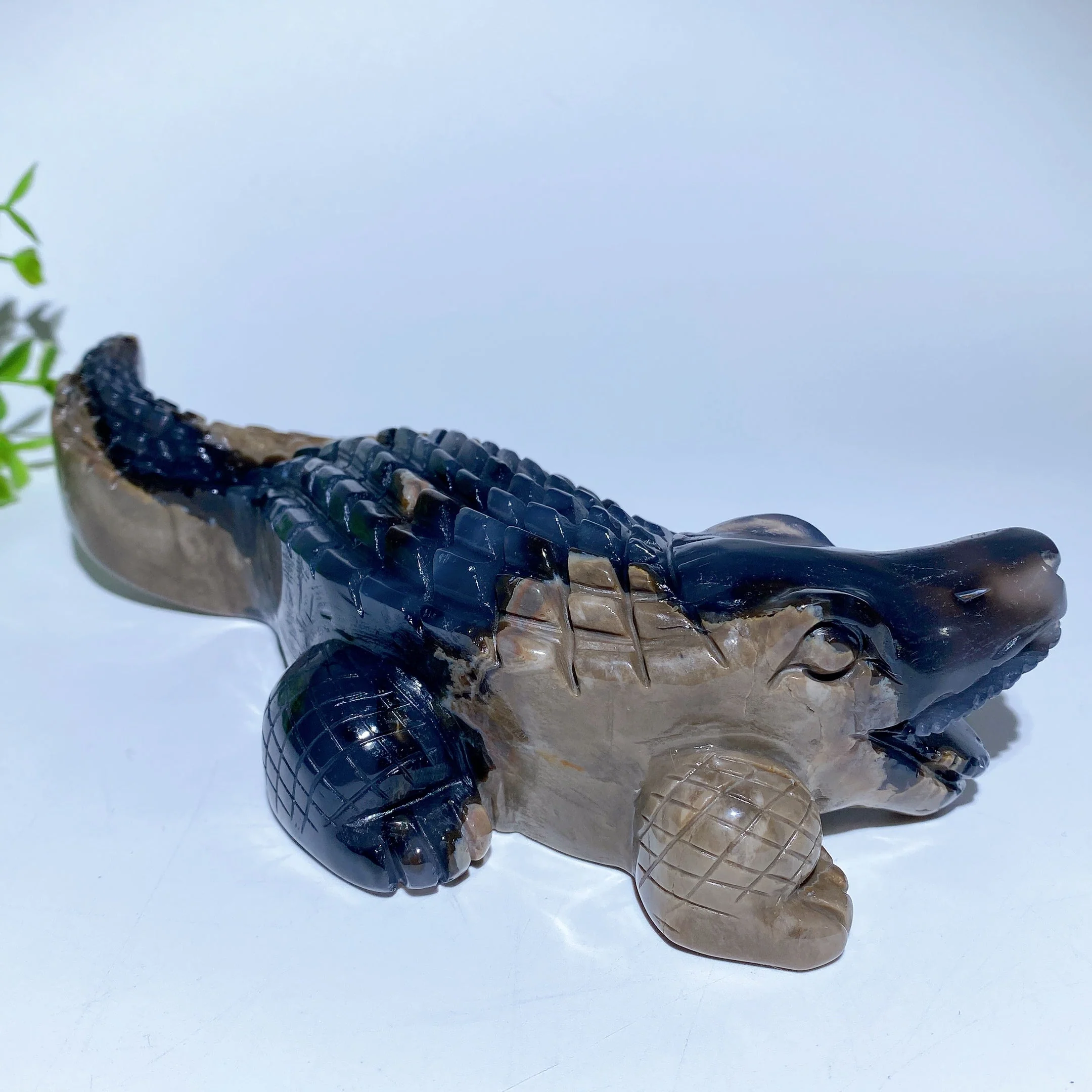20cm Volcanic Agate Crystal Crocodile Carving Figurine - Image 4