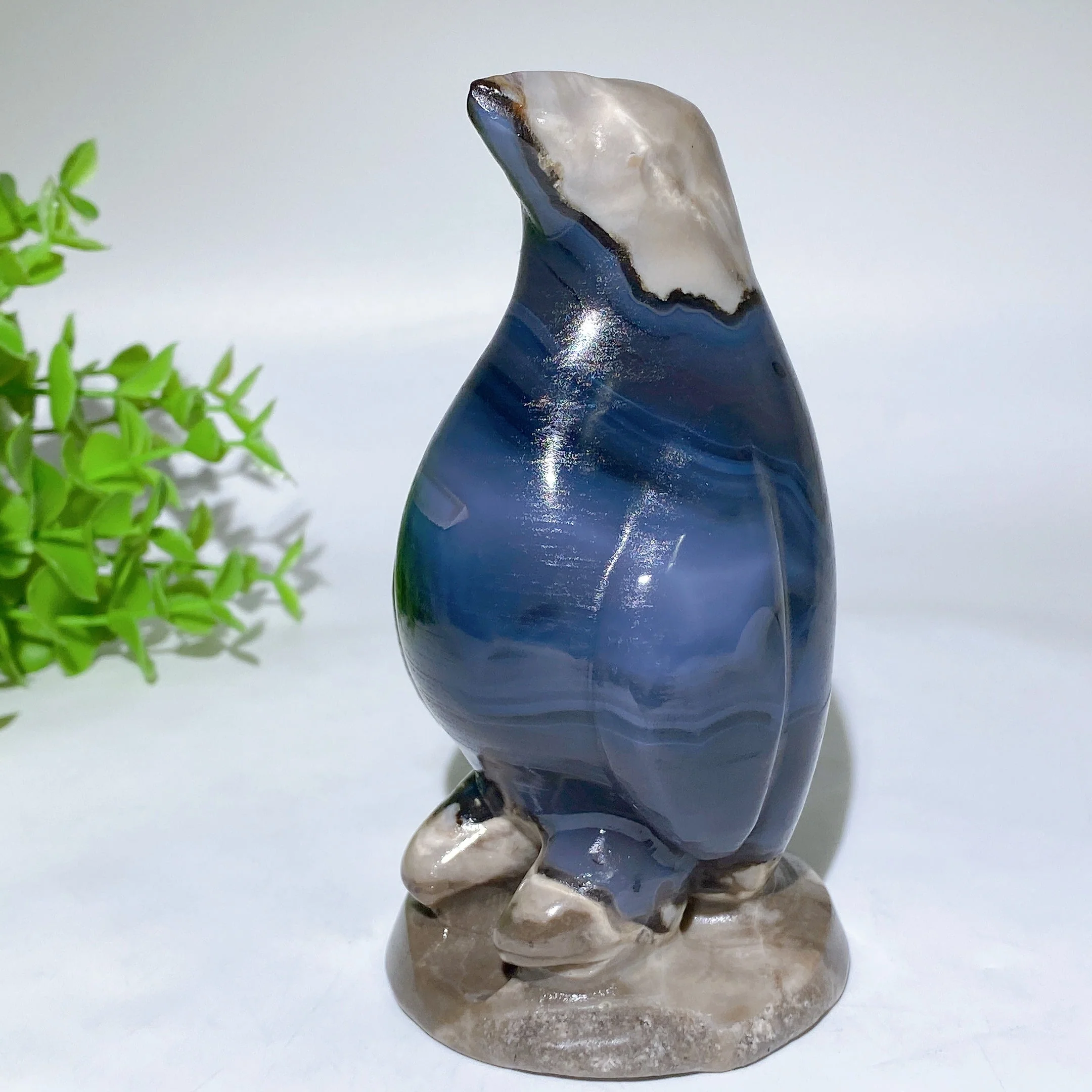 5.0" Volcanic Agate Penguin Figurine for Healing & Decor - Image 4