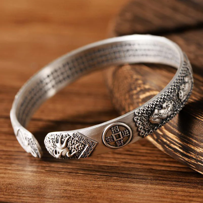 Adjustable White Copper Pixiu Bracelet for Wealth & Luck - Image 2