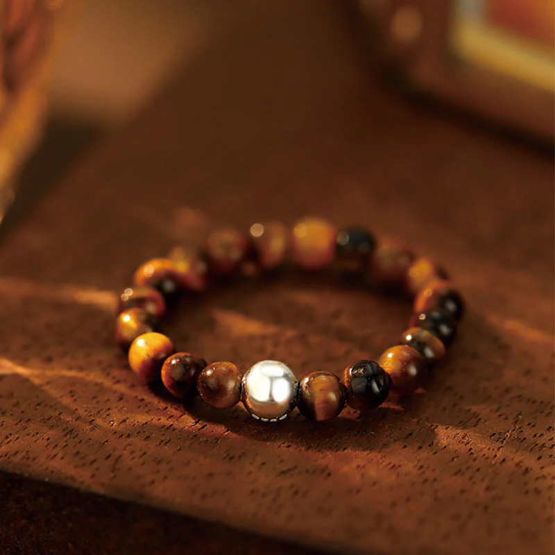 White Jade Black Onyx Crystal Bead Elastic Ring - Image 4