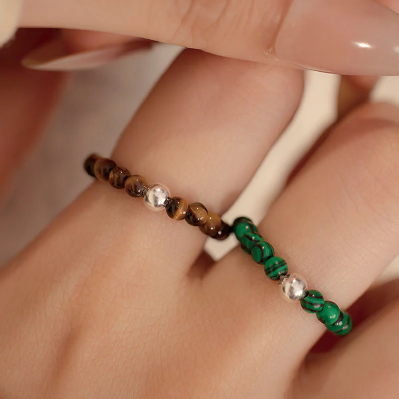 White Jade Black Onyx Crystal Bead Elastic Ring - Image 6